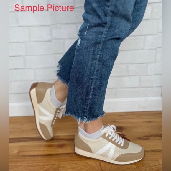 MIA Kable Sneaker for Women - Picture 2 of 8